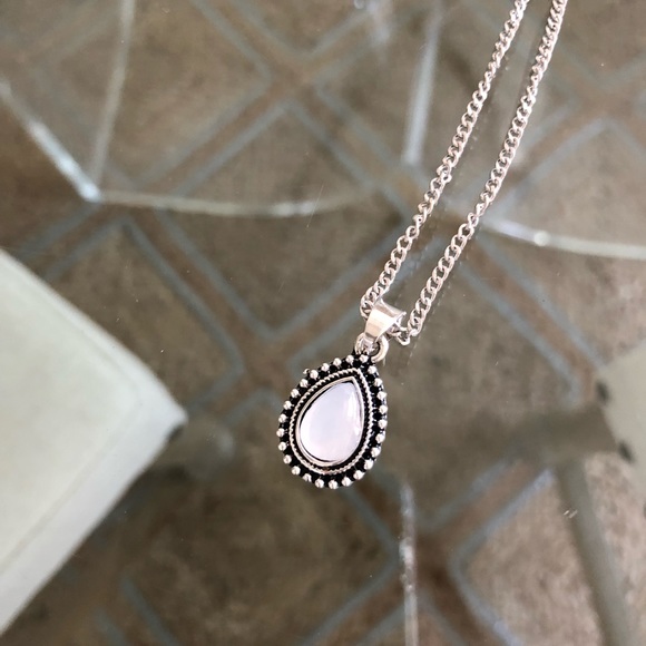 ✨Antiqued Water Drop Stone Pendant Necklace✨ - Picture 4 of 4